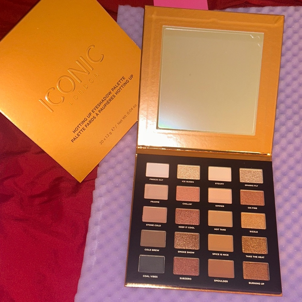 ICONIC London Hotting Up Eyeshadow Palette